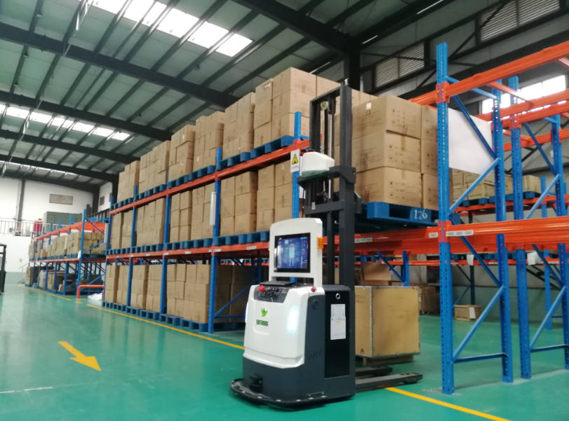 ToF 3D Vision for Smart Warehousing and ACR Case Handling